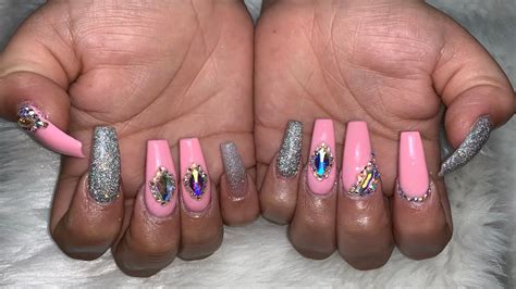 Acrylic Nails Tutorial | Pink Nails With Glitter | Coffin ... Here we have acrylic coffin nails with a french ombre design.
