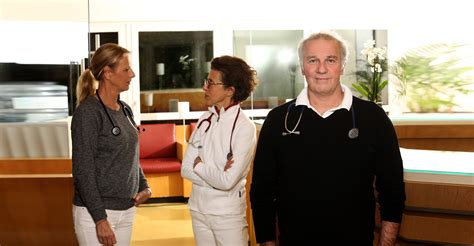 Anhand von bewertungen anderer patienten können sie nachvollziehen, wie zufrieden die patienten. hausarzt-hamburg-philosophie-gr