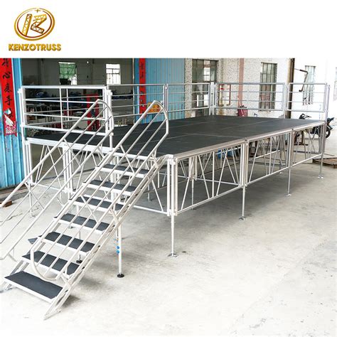 Aluminum Adjustable Wooden Stage Platform Risers China Stage Platform