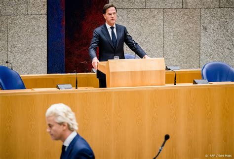 Rutte war gut aber wilders besser. Rutte tegenover Wilders en Hoekstra in slotdebat van NOS ...