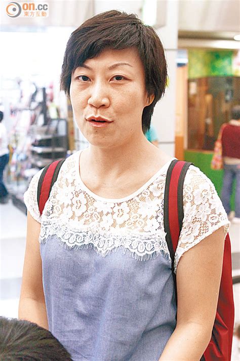 債被捕 寶達邨 停車場破壞王 連毀8座駕 警冚外圍檢馬纜逾420萬 拘兩漢 東方民調：外傭群組爆變種 港府強檢亂晒龍 東方民調：寬減疫監清零. 探射燈：中介教唆外傭跳槽 僱主一頸血 - 東方日報