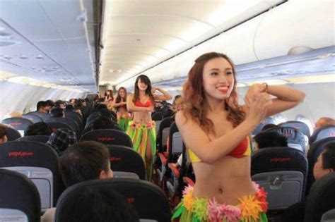 Sometimes Vietnamese Airline Company S Flight Attendants Slip Into Bikinis To Put On A Show 24