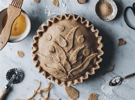 20 Beautiful Pies That Are Legitimately Too Pretty To Eat