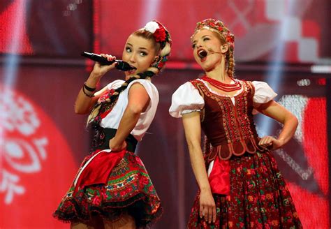 Eurovision Russia Act The Identical Tolmachevy Twins Jeered By Crowd During Final