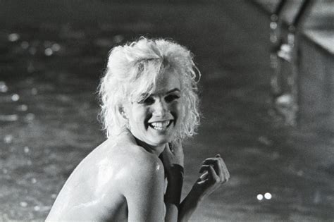 Marilyn’s Pool Famous Pool Scene In The Movie “something’s Got To Give” Mm X Rated Pinterest