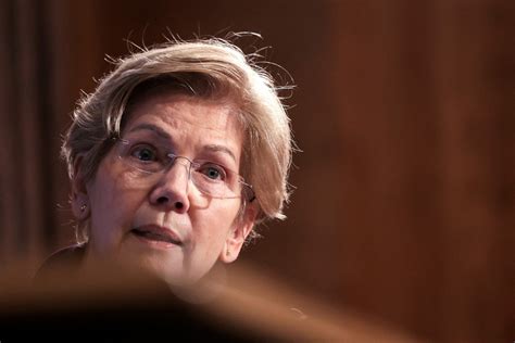 Senator Elizabeth Warren Expresses Concern Over Fidelitys Bitcoin