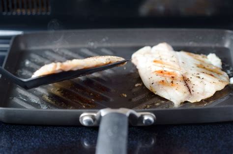 Simple pan fried cod with butter and lemon. How to Cook Fish Fillets on a Stovetop Grill Pan ...