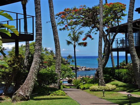 Napili Point Resort Walkway To Pool And Ocean Maui Hawaii Hawaii