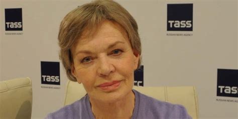 Людмилу чурсину часто называют исключением из всех правил в актерской среде. Людмила Чурсина — биография, личная жизнь актрисы ...