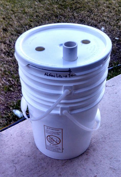 The Dearthbox A Low Cost Self Watering Planter 7 Steps With