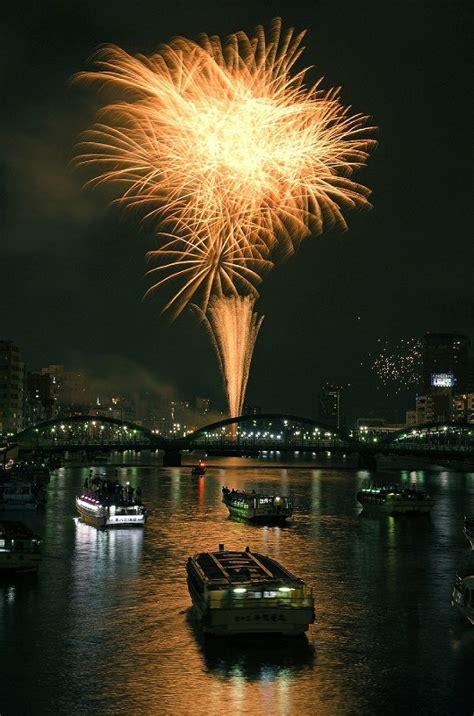 In Photos Fireworks Light Up Tokyo Skies Over Sumida River The Mainichi