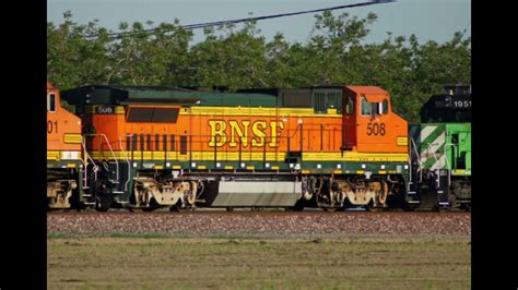 Go Meme But It S Bnsf Repainted Units Youtube