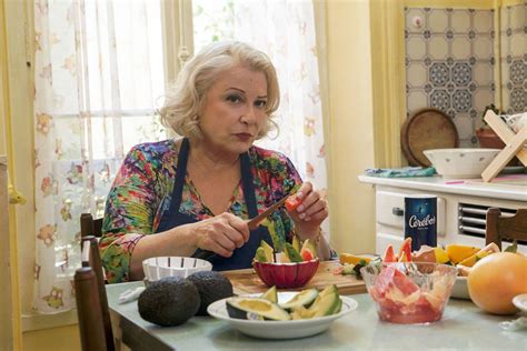 Pathé distribution retour chez ma mère en stream ou à télécharger. Cinéma : Retour chez ma mère de Eric Lavaine - Avec ...