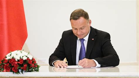 Prezydent Andrzej Duda Podpisał Ustawę Przedłużającą Tarczę Antyinflacyjną Newsweek