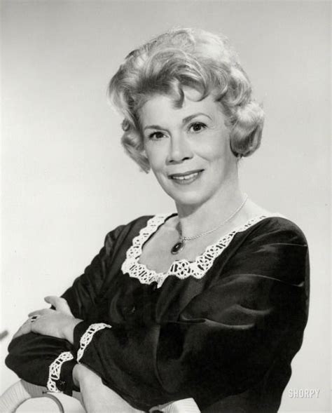 Born Today April 4 In 1906 Bea Benaderetover 120 Film And Tv Credits