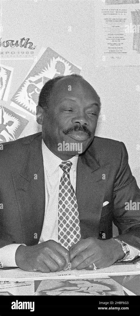 San Francisco Mayor Willie Brown Black And White Stock Photos And Images