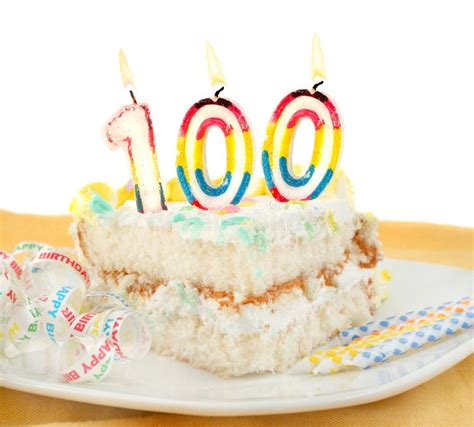 Bolo Do Aniversário Ou De Um Aniversário De 100 Anos Foto De Stock