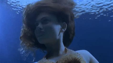 H O Underwater Gif H O Underwater Mermaid Discover Share Gifs