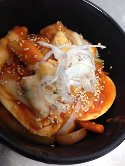 Spicy Korean Rice Cake With Cheese Cheese Tteokbokki Recipe