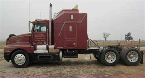 1989 Kenworth T600 Semi Truck In Independence Ks Item A5642 Sold