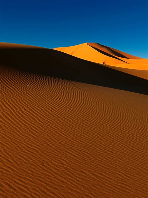 Sahara Desert Wallpaper 4K, Sand Dunes, Algeria, Soil, Daytime, Blue ...