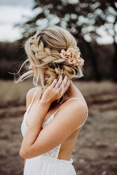 Boho Wedding Hairstyles For Every Hair Type