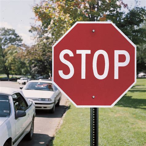 Regulatory Red Stop Sign Aluminium For Traffic Control 600x600mm