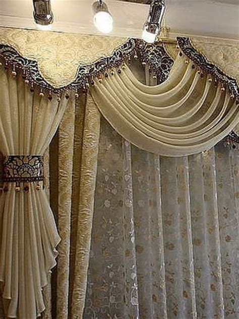 10 Fancy Curtains For Bedroom