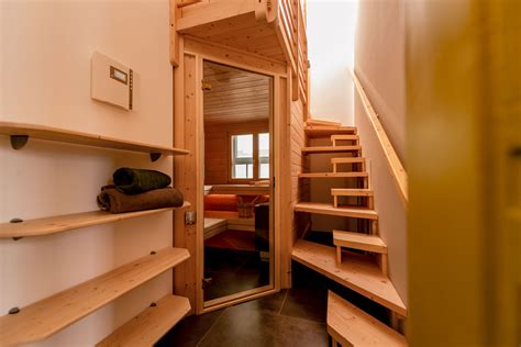 Es wurde im jahr 1993 vollkommen rekonstruiert und erweitert. Wohnung Viktoria - Borkum Ferienwohnungen - Villa Germania ...