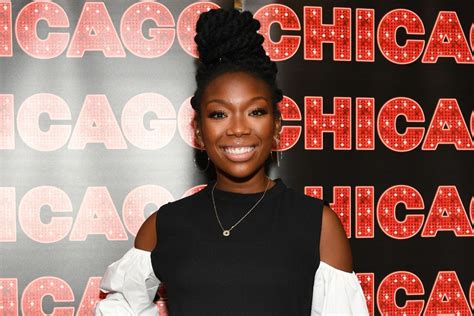 Brandy Reacts To Thea Vidale Saying She Was Disrespectful On Set Of 90s