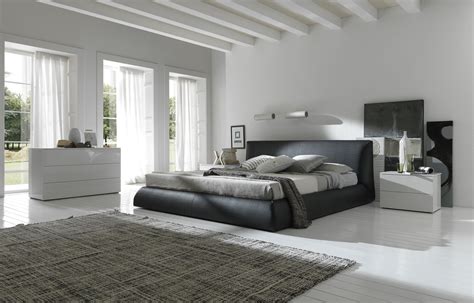 Contemporary style bedroom set with white leatherette headboard. 40 Modern Bedroom For Your Home
