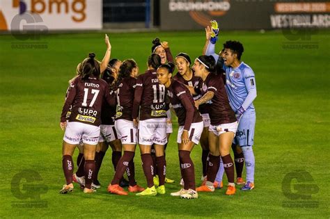 E os dois melhores colocados do brasileirão. Fotos - CAMPEONATO BRASILEIRO FEMININO 2020: CORINTHIANS X ...