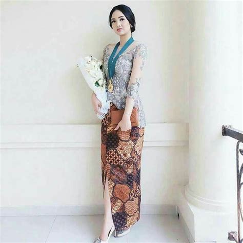 Pin By Yanting On Fesyen Busana Batik Model Baju Wanita Pakaian Wanita
