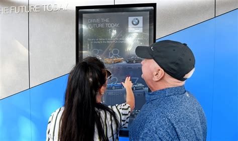 How a touchscreen display improves brand interaction - POP