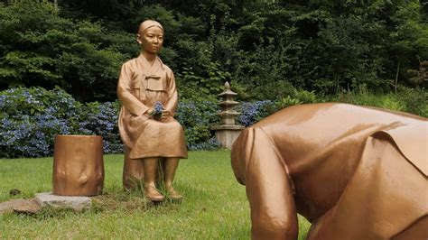 S Korea S Privately Owned Comfort Women Statues Spark Controversy In Japan Youtube