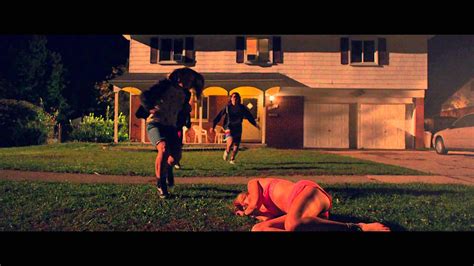 It Follows Trailer Dravens Tales From The Crypt