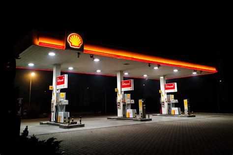 Shell Gas Station Night View Stock Photo Download Image Now Istock