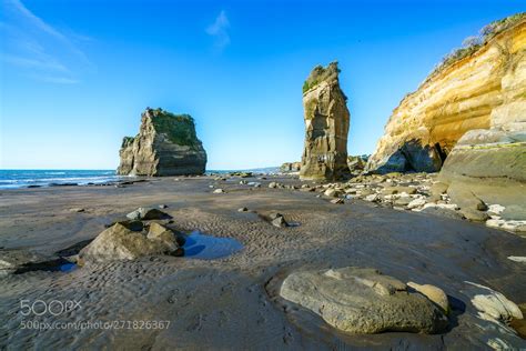 On The Beach 3 Sisters And Elephant Rock New Zealand 13 By Cb