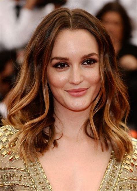 Top 10 Best Hairstyles For Big Foreheads Female