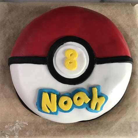 Pokémon Ball Birthday Cake My First Fondant Cake Oc Rbaking