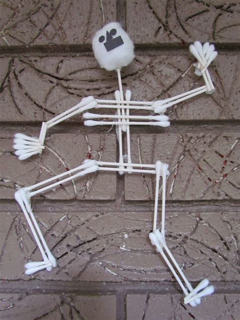 How To Make A Skeleton Cotton Swab Halloween Arts And Crafts Project 1