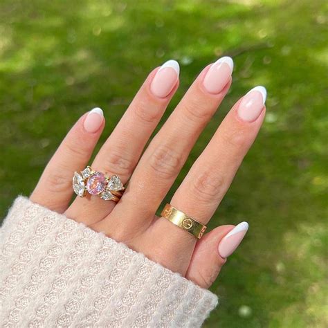 35 Trendiest Light Pink Nails To Try This Season Sweet Money Bee