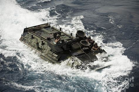 An Aav 7 Amphibious Assault Vehicle Photograph By Stocktrek Images