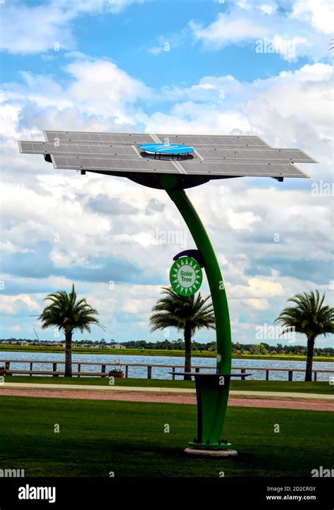Solar Tree Hi Res Stock Photography And Images Alamy