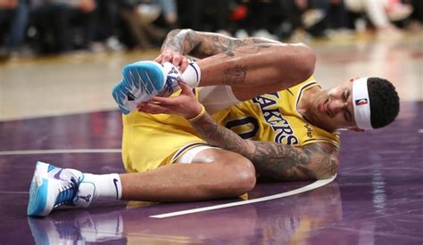 James suffered a groin injury in the christmas day win over the warriors and is yet to make his return. Injuries Continue to Derail Lakers | Los Angeles Lakers