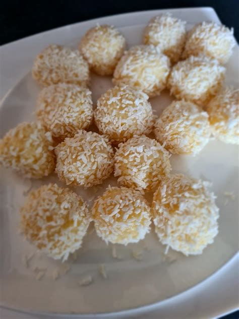 Was kann man mit kokos gebacken haben? Kokosnuss Kugeln - Rezept mit Bild - kochbar.de