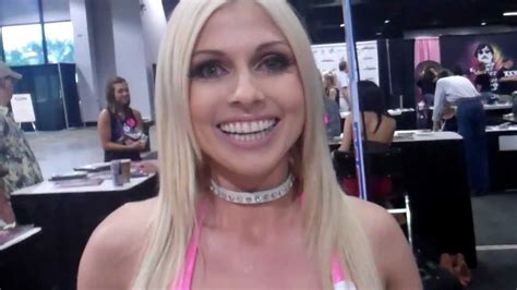 Quality Time With Christie Stevens At Exxxotica Chicago Youtube