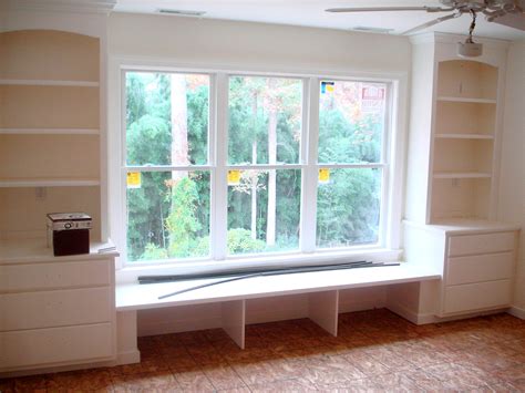 Love A Good Window Seat With A Big Bench And Built In Book Shelves