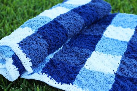 Crochet Gingham Picnic Blanket • Sewrella Picnic Blanket Pattern