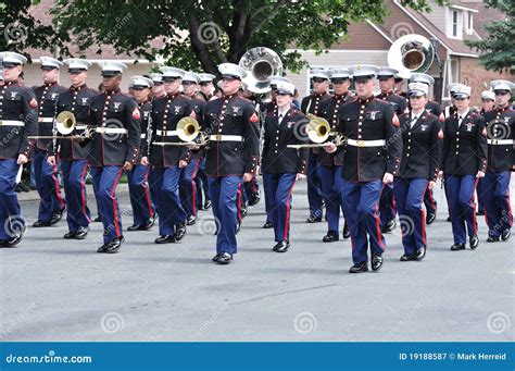 The Usmc Marine Forces Reserve Band In Parade Editorial Photography